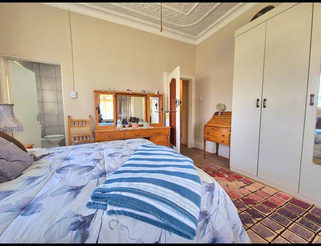 7 BEDROOM HOUSE FOR SALE IN BRAKPAN CENTRAL